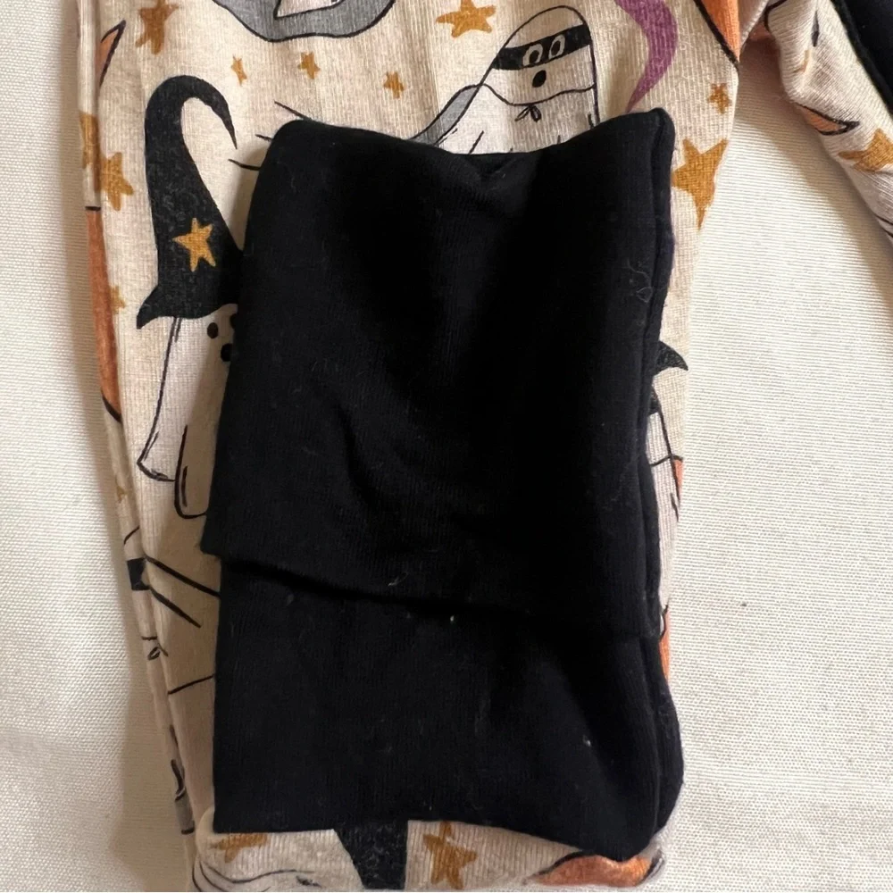 Sunshine Luckies Bamboo Pajama Bundle 0-3M Halloween Print‎ Zip Sleepers (2)